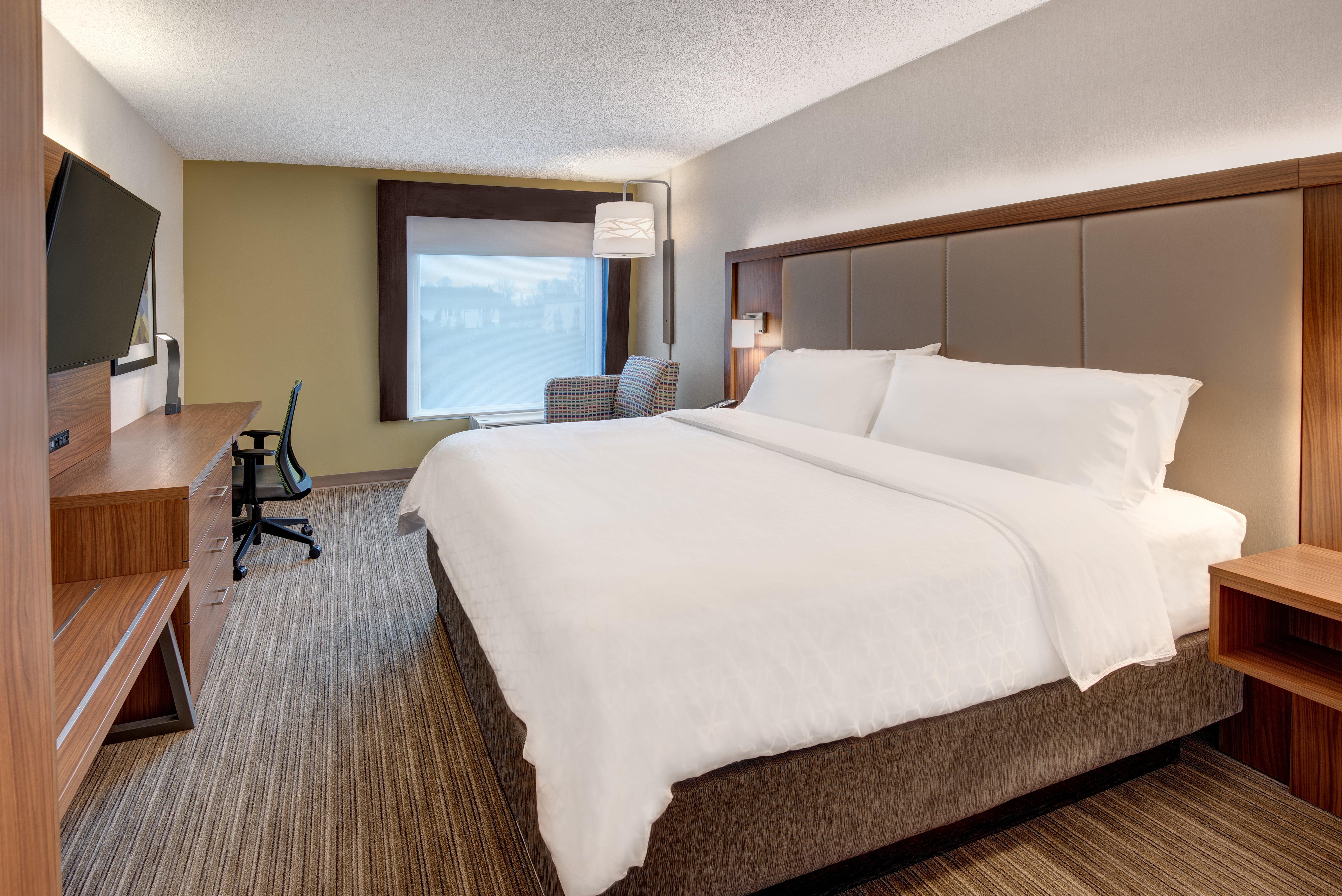 Holiday Inn Express & Suites West Long Branch - Eatontown By Ihg Exterior foto