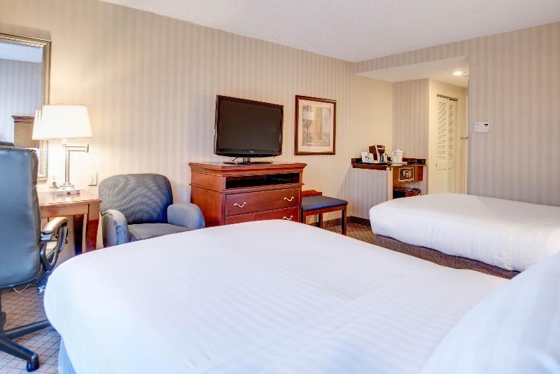 Holiday Inn Express & Suites West Long Branch - Eatontown By Ihg Exterior foto