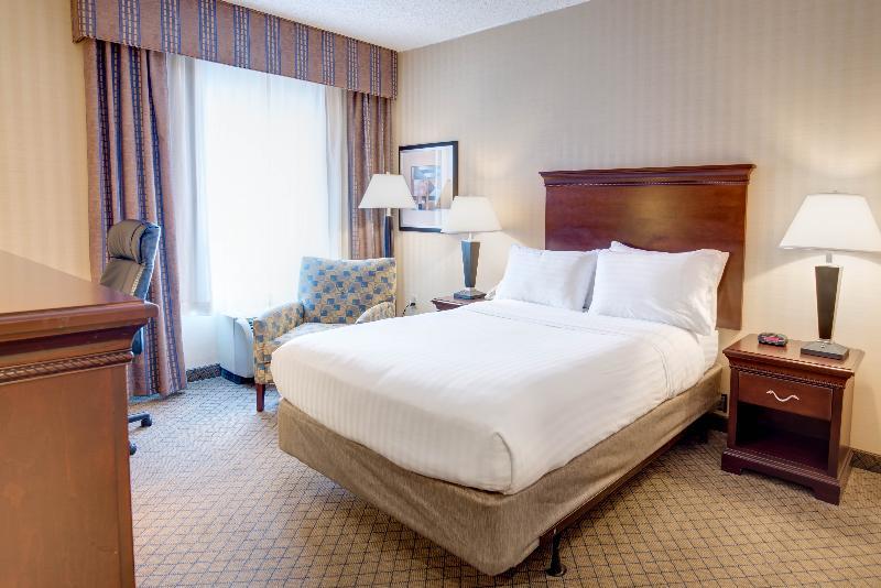 Holiday Inn Express & Suites West Long Branch - Eatontown By Ihg Exterior foto