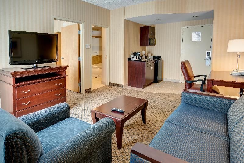 Holiday Inn Express & Suites West Long Branch - Eatontown By Ihg Exterior foto